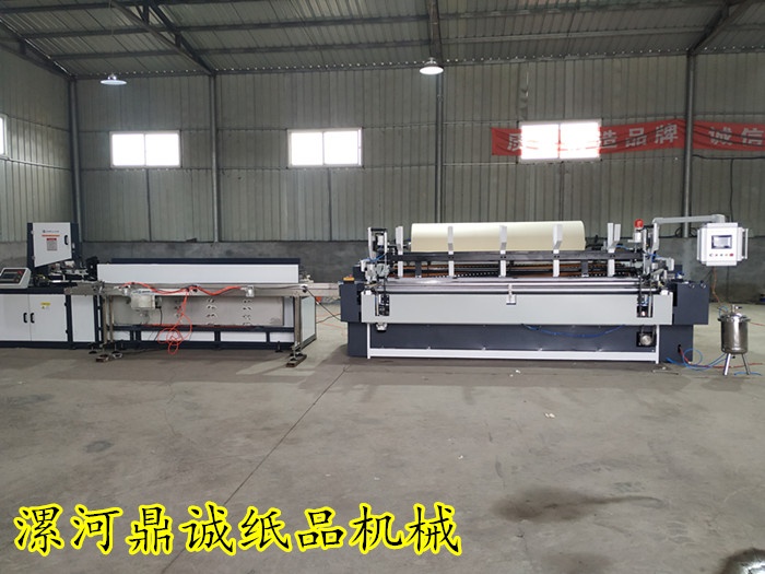 三米全自動拔桿衛(wèi)生紙復(fù)卷機